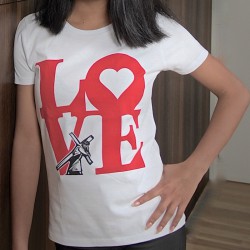 T-shirt femme LOVE